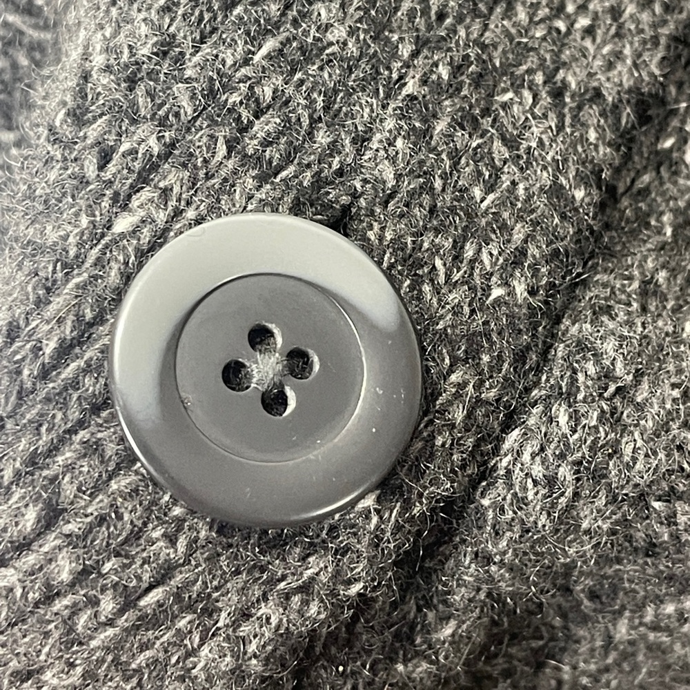 Neiman Marcus Collection Gray 100% Cashmere Button Front Cardigan Sweater Medium - Picture 5 of 5